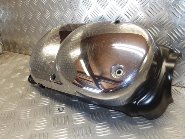 Osłona dekiel kapa obudowa silnika lewa KAWASAKI VN 1500 VULCAN NOMAD 1998-2004  PN: 14091-1297 , 14091-1206