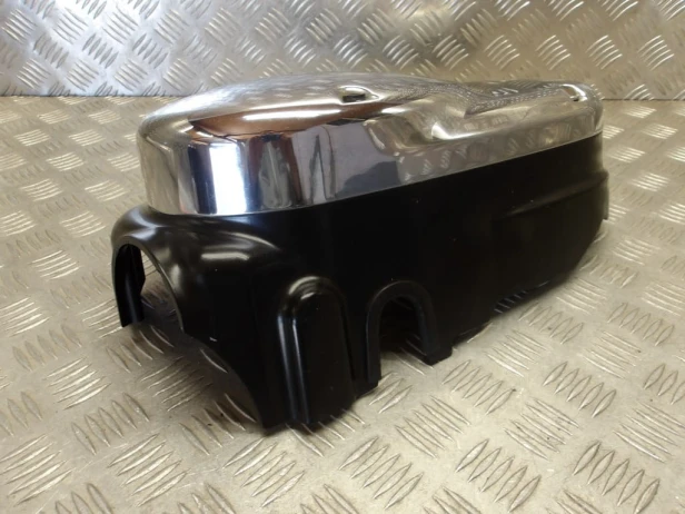 Osłona dekiel kapa obudowa silnika lewa KAWASAKI VN 1500 VULCAN NOMAD 1998-2004  PN: 14091-1297 , 14091-1206