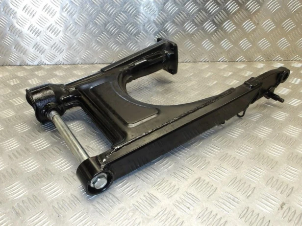 Wahacz tylny KAWASAKI VN 1500 VULCAN NOMAD 1998-2004  PN: 33001-1617