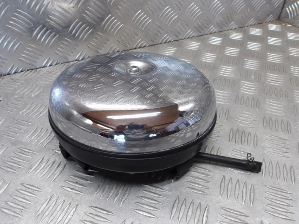 Obudowa filtra powietrza airbox prawy KAWASAKI VN 1500 VULCAN NOMAD 1998-2004  PN: 11011-1529 , 11011-1489