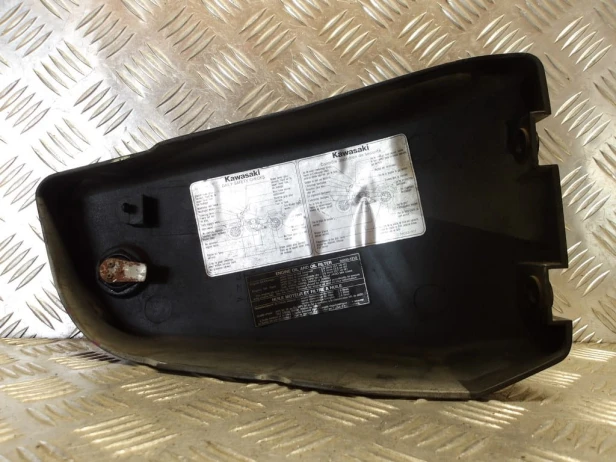 Osłona boczna boczek lewy KAWASAKI VN 1500 VULCAN NOMAD 2001-2004  PN: 36001-1645