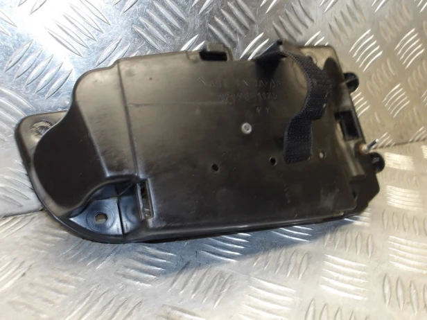 Schowek obudowa osłony bocznej lewej KAWASAKI VN 1500 VULCAN NOMAD 2001-2004  PN: 32098-1125