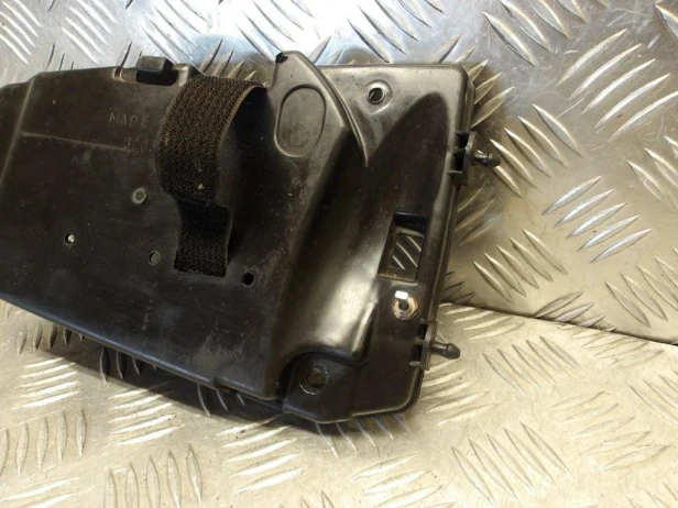 Schowek obudowa osłony bocznej lewej KAWASAKI VN 1500 VULCAN NOMAD 2001-2004  PN: 32098-1125