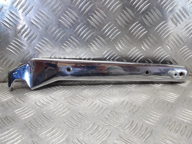 Banan stelaż mocowania błotnika tył lewy KAWASAKI VN 1500 VULCAN NOMAD 1998-2004  PN: 14090-1894