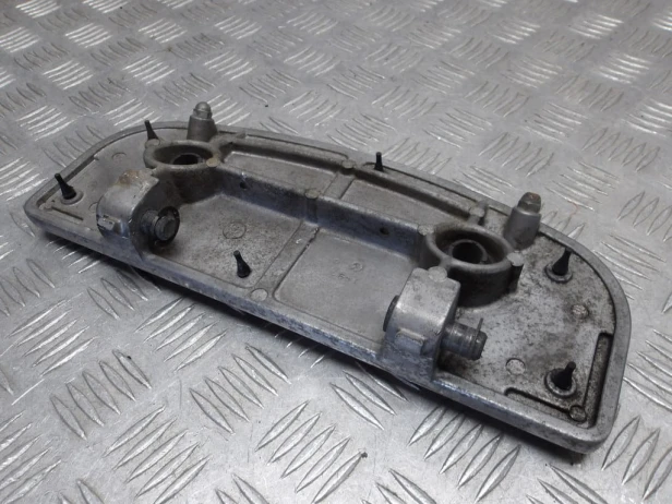 Podest podnóżek kierowcy przód lewy KAWASAKI VN 1500 VULCAN NOMAD 1998-2004  PN: 34028-1497 , 92161-1154