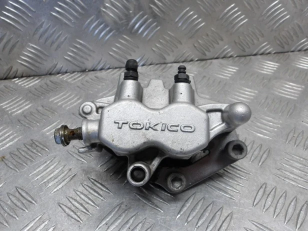 Zacisk hamulcowy tylny KAWASAKI VN 1500 VULCAN NOMAD 2001-2004  PN: 43041-1897