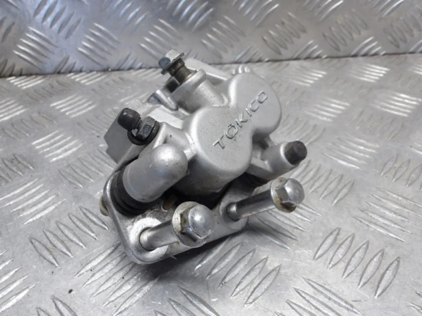 Zacisk hamulcowy przedni KAWASAKI VN 1500 VULCAN NOMAD 1998-2004  PN: 43041-1878