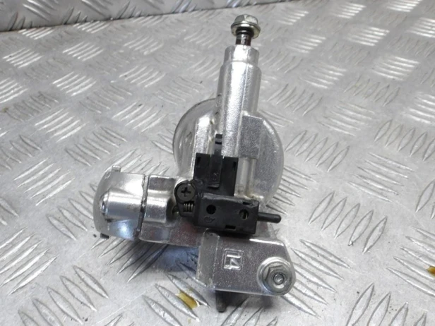 Pompa sprzęgła z czujnikiem KAWASAKI VN 1500 VULCAN NOMAD 1998-2004  PN: 43015-0012