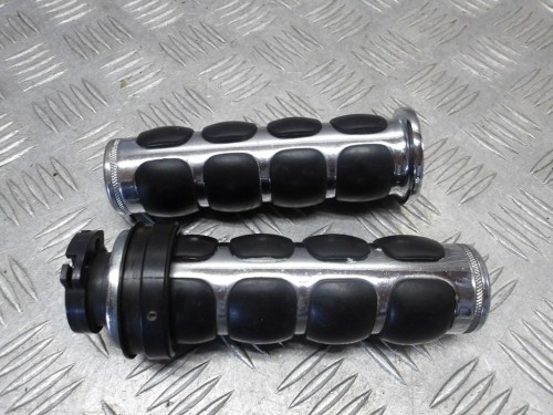 Manetki manetka lewa prawa rollgaz KURYAKYN 6235 KAWASAKI VN 1500 VULCAN NOMAD 1998-2004