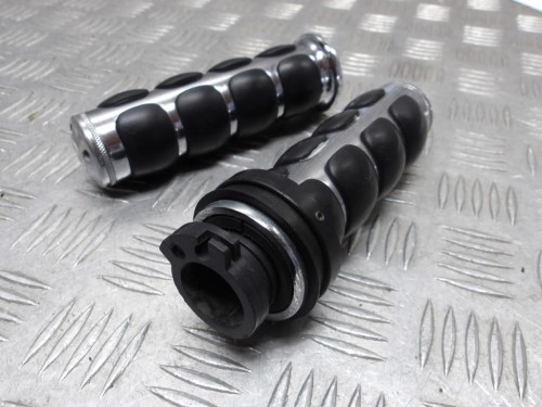Manetki manetka lewa prawa rollgaz KURYAKYN 6235 KAWASAKI VN 1500 VULCAN NOMAD 1998-2004