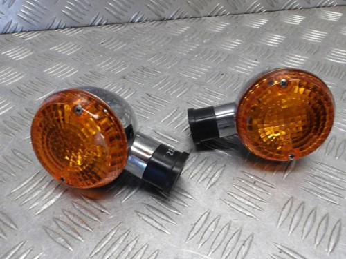 Kierunkowskaz przedni lewy prawy KAWASAKI VN 1500 VULCAN NOMAD 1998-2004  PN: 23037-1377 , 23037-1378