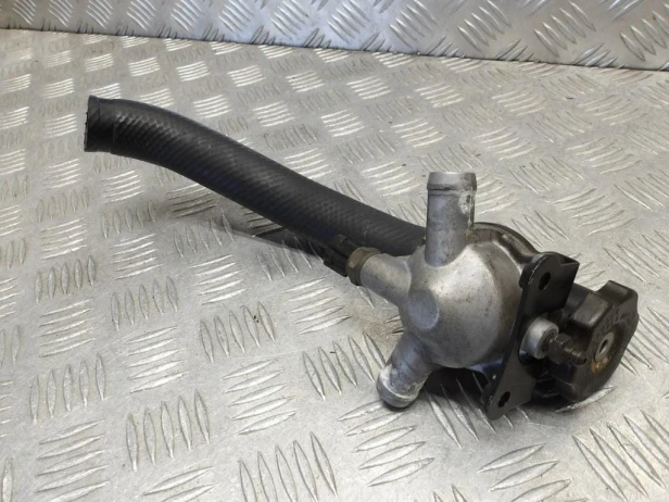 Obudowa termostatu korek wąż czujnik KAWASAKI VN 1500 VULCAN NOMAD 2000-2004  PN: 32099-1201 , 49054-0004