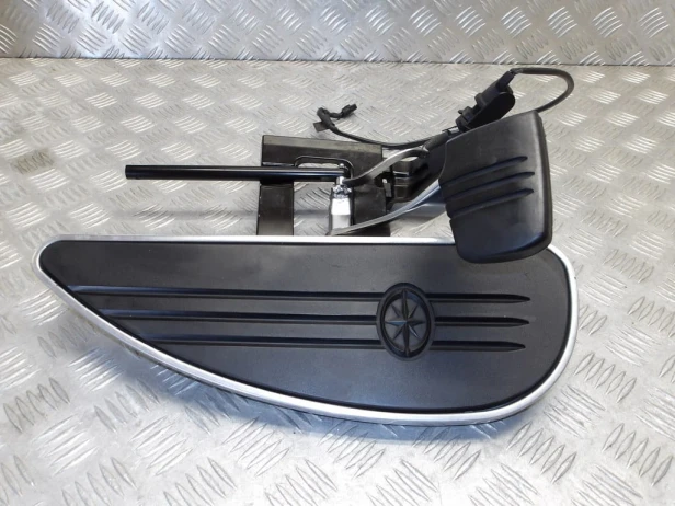 Podest kierowcy set prawy dźwignia YAMAHA XV 1900 ROADLINER/STRATOLINER 06-14r   PN. 1D7-27420-00