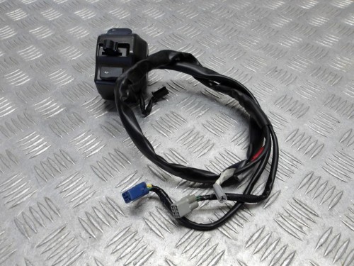 Przełącznik przyciski świateł lewe YAMAHA XV 1900 ROADLINER/STRATOLINER 06-14r   PN. 1D7-83972-01