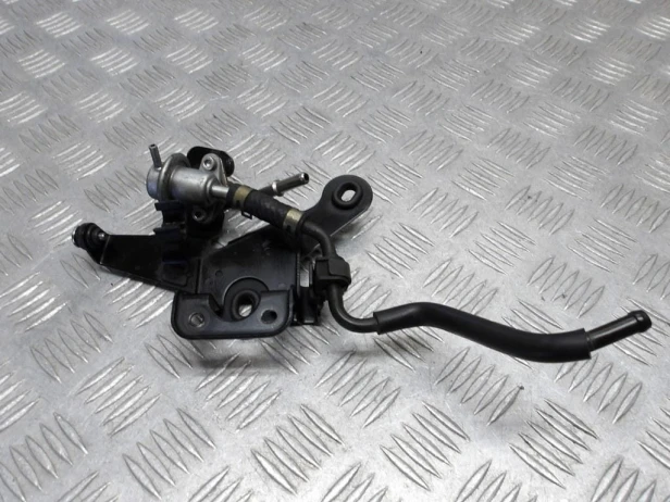 Regulator ciśnienia paliwa YAMAHA XV 1900 ROADLINER/STRATOLINER 06-14r   PN. 1D7-13906-00