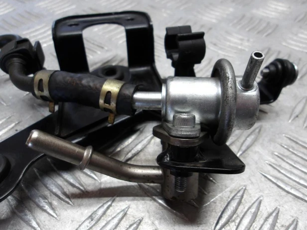 Regulator ciśnienia paliwa YAMAHA XV 1900 ROADLINER/STRATOLINER 06-14r   PN. 1D7-13906-00