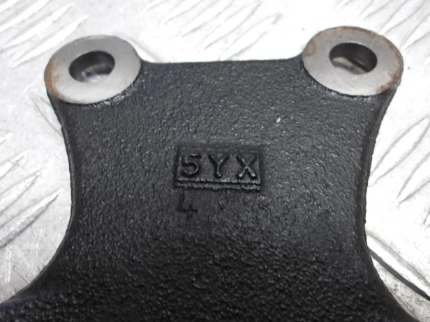 Uchwyt łapa mocowanie silnika YAMAHA XV 1900 ROADLINER/STRATOLINER 06-14r   PN. 1D7-21317-00