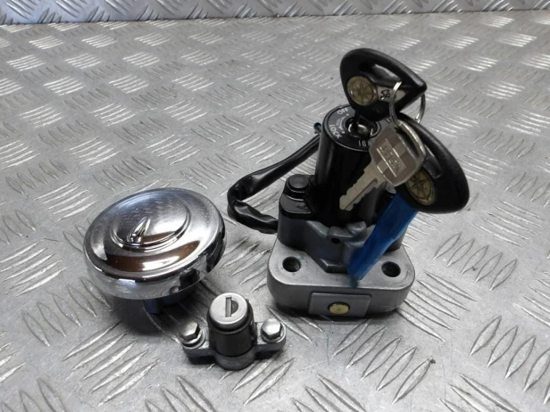 Stacyjka, korek paliwa zamek YAMAHA XV 1900 ROADLINER/STRATOLINER 06-14r   PN. 1D7-82501-00