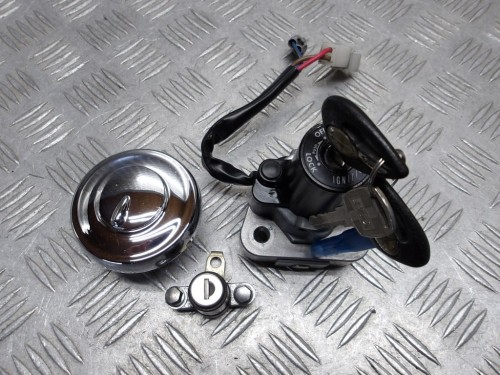 Stacyjka, korek paliwa zamek YAMAHA XV 1900 ROADLINER/STRATOLINER 06-14r   PN. 1D7-82501-00