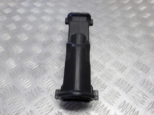 Łącznik obudowy filtra airbox KAWASAKI VN 1500 VULCAN NOMAD 98-04r   PN. 39045-0003