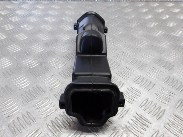 Łącznik obudowy filtra airbox KAWASAKI VN 1500 VULCAN NOMAD 98-04r   PN. 39045-0003