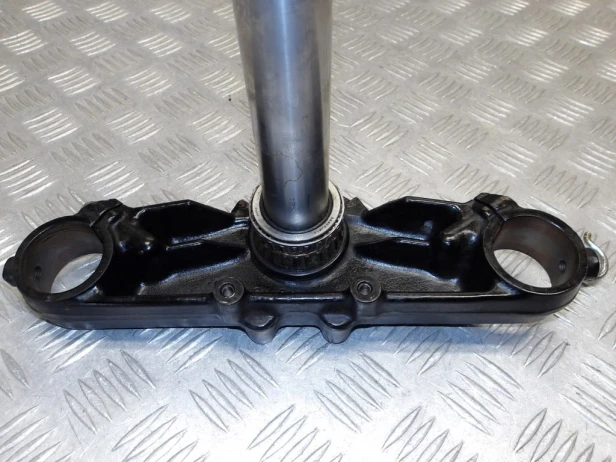 Półka dolna sztyca KAWASAKI VN 1500 VULCAN NOMAD 98-04r   PN. 44037-1412
