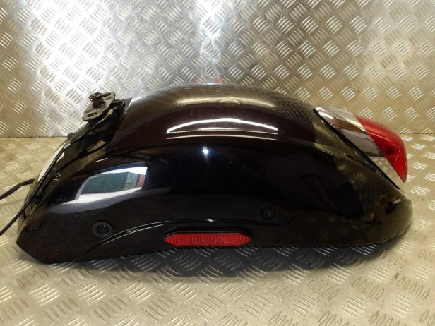 Błotnik tył lampa KAWASAKI VN 900 VULCAN CUSTOM 07-24r   PN. 35023-0106