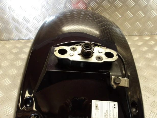 Błotnik tył lampa KAWASAKI VN 900 VULCAN CUSTOM 07-24r   PN. 35023-0106