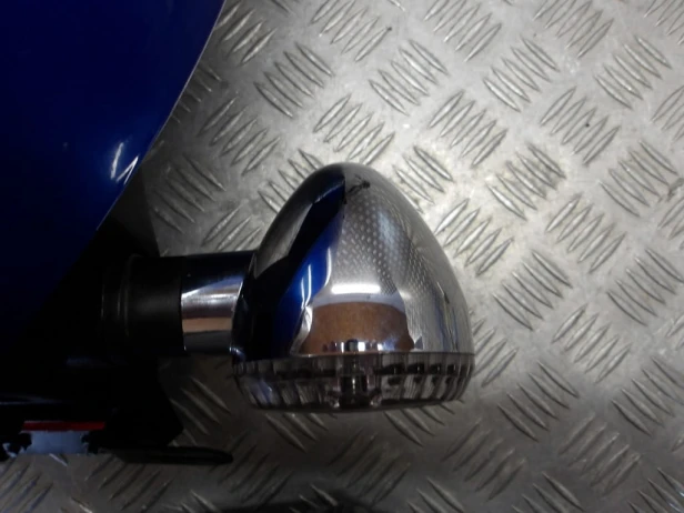 Błotnik tył lampa kierunkowskazy KAWASAKI VN 900 VULCAN CUSTOM 07-24r   PN. 35023-0106