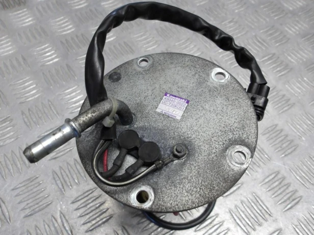 Pompa paliwa I KAWASAKI VN 900 VULCAN CUSTOM CLASSIC 06-24r   PN. 49040-0022