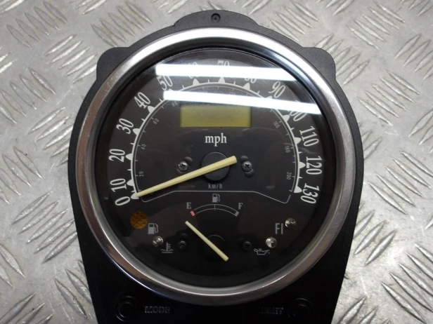 Licznik zegar prędkościomierz KAWASAKI VN 900 VULCAN CUSTOM 10-24r   PN. 25031-0321