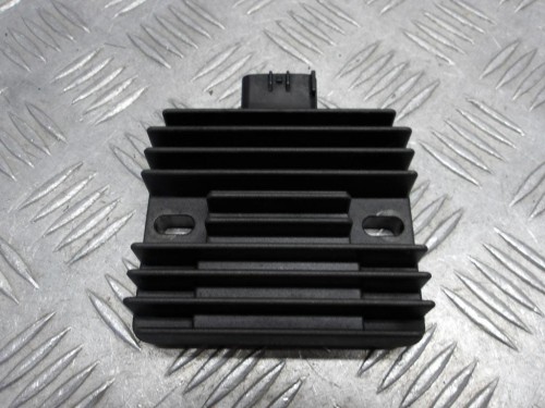 Regulator napięcia KAWASAKI VN 900 VULCAN CUSTOM 07-24r   PN. 21066-0705