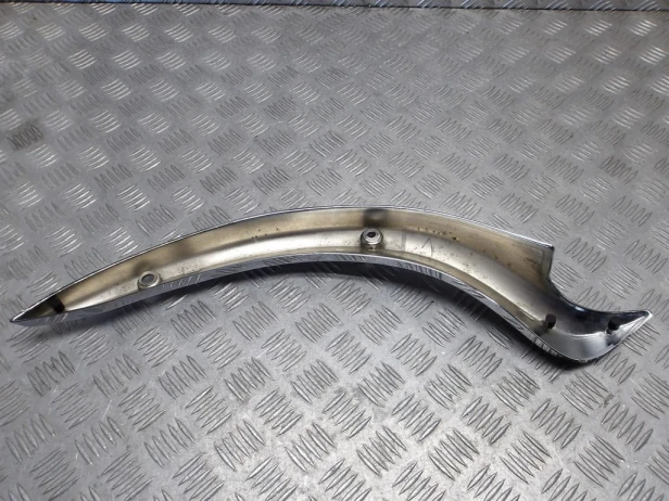 Banan mocowanie błotnika tył lewy KAWASAKI VN 900 VULCAN CUSTOM 07-12r   PN. 14091-0521