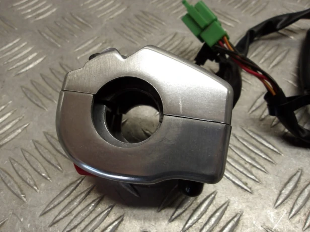 Przełączniki prawe starter I KAWASAKI VN 900 VULCAN CUSTOM 07-10r   PN. 46091-0099