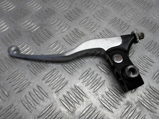 Klamka mocowanie klamki sprzęgła I KAWASAKI VN 900 VULCAN CUSTOM 11-24r   PN. 46076-0075