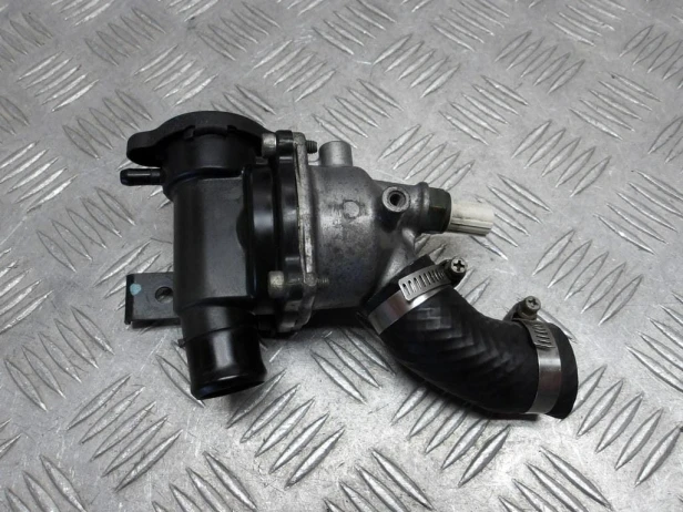 Termostat obudowa termostatu KAWASAKI VN 900 VULCAN CUSTOM 07-24r   PN. 16160-0781