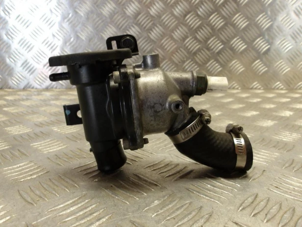 Termostat obudowa termostatu KAWASAKI VN 900 VULCAN CUSTOM 07-24r   PN. 16160-0781