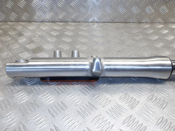 Laga zawieszenia przód lewa I KAWASAKI VN 900 VULCAN CUSTOM 07-24r   PN. 44071-0980