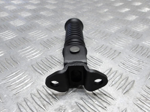 Podnóżek pasażera tył III KAWASAKI VN 900 VULCAN CUSTOM 07-24r   PN. 34003-0030