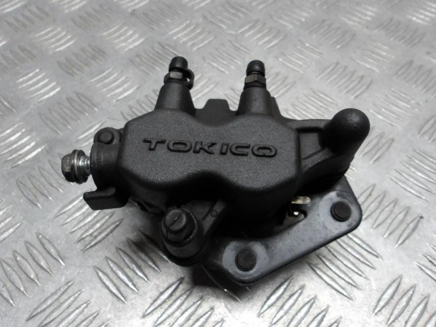 Zacisk hamulca tył KAWASAKI VN 900 VULCAN CUSTOM 07-24r   PN. 43080-5098-DJ