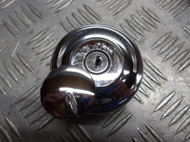 Stacyjka korek wlewu zamek KAWASAKI VN 900 VULCAN CUSTOM 07-09r   PN. 27045-5339