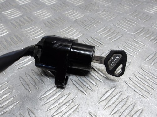 Stacyjka korek wlewu zamek I KAWASAKI VN 900 VULCAN CUSTOM 10-24r   PN. 27045-5323