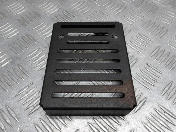 Osłona regulatora napięcia KAWASAKI VN 900 VULCAN CUSTOM 07-24r   PN. 14091-0836