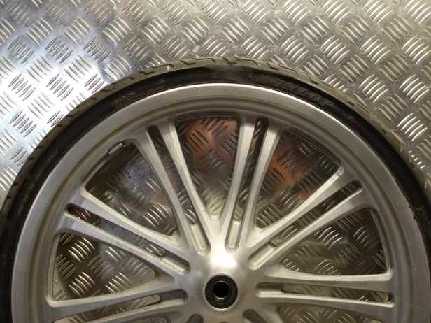 Koło felga przód J21M/CxMT2.15 KAWASAKI VN 900 VULCAN CUSTOM 07-24r   PN. 41073-0182
