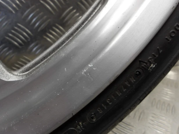 Koło felga przód J21M/CxMT2.15 KAWASAKI VN 900 VULCAN CUSTOM 07-24r   PN. 41073-0182