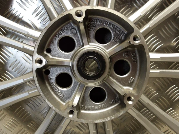 Koło felga przód J21M/CxMT2.15 I KAWASAKI VN 900 VULCAN CUSTOM 07-24r   PN. 41073-0182