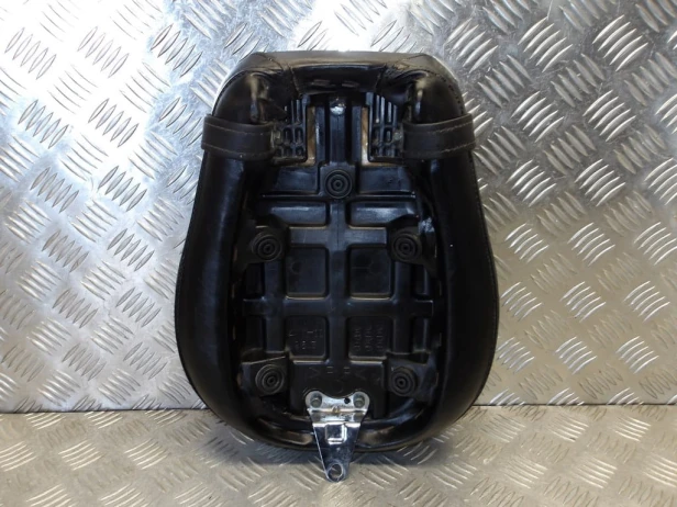 Siedzenie fotel kanapa pasażera YAMAHA XV 1700 ROAD STAR 04-14r   PN. 5VN-24750-01