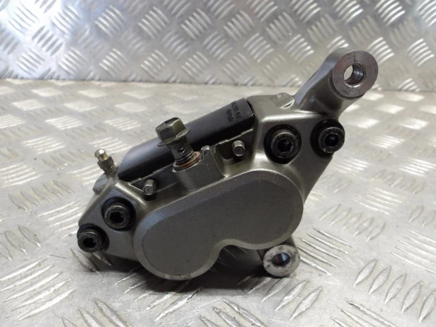 Zacisk hamulca tylny YAMAHA XV 1700 ROAD STAR 04-14r   PN. 4WM-2580W-11