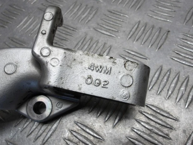 Jarzmo mocowanie zacisku tył YAMAHA XV 1700 ROAD STAR 04-14r   PN. 4WM-25819-00