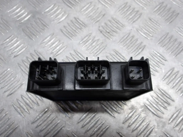 Moduł komputer zapłonowy ECU YAMAHA XV 1700 ROAD STAR 04-07r   PN. 5VN-82305-00